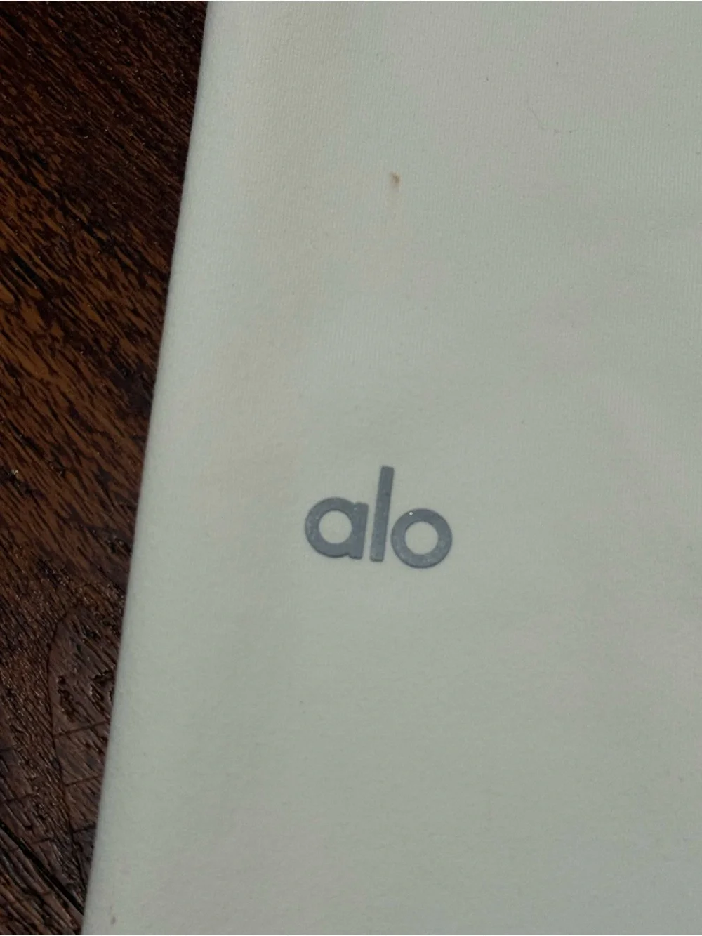 Alo Yoga size small High-Waist white Leggings
